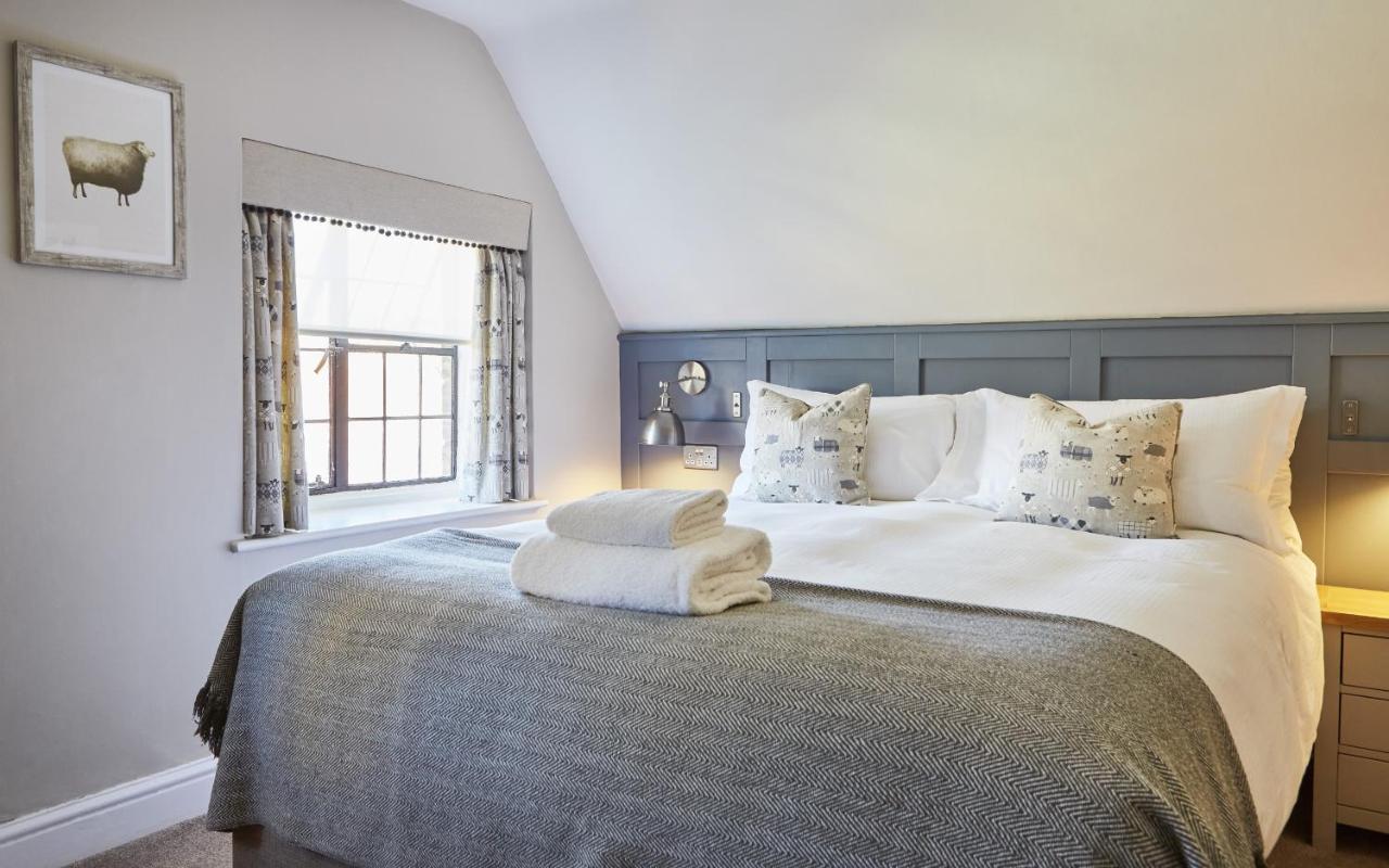 The Old New Inn Bourton-on-the-Water Habitación foto