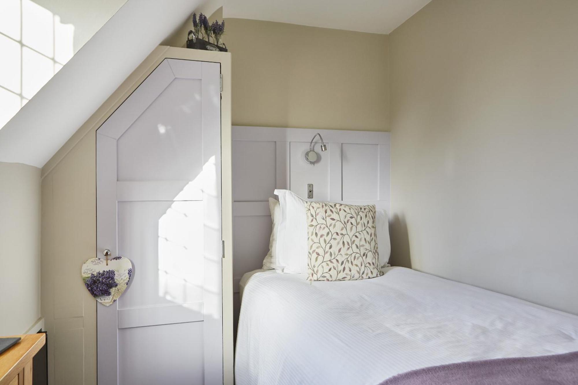 The Old New Inn Bourton-on-the-Water Habitación foto